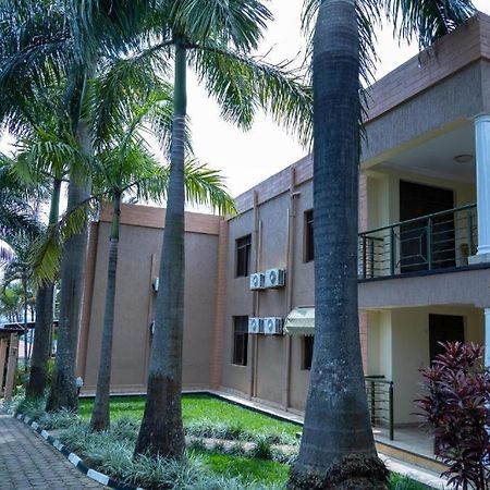 The Country Inn Hotel Kigali Exterior photo